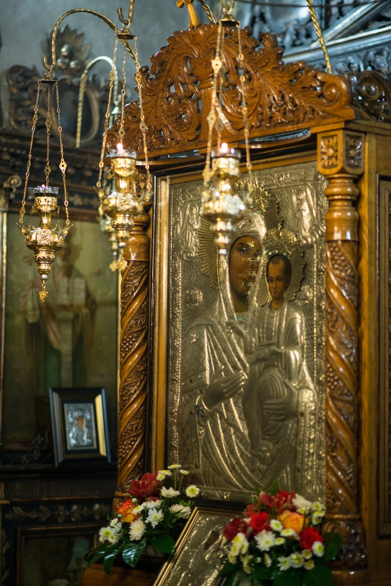 Sfânta Mare Muceniţă Ecaterina a unit în rugăciune preoţi şi credincioşi la Parohia Lozonschi