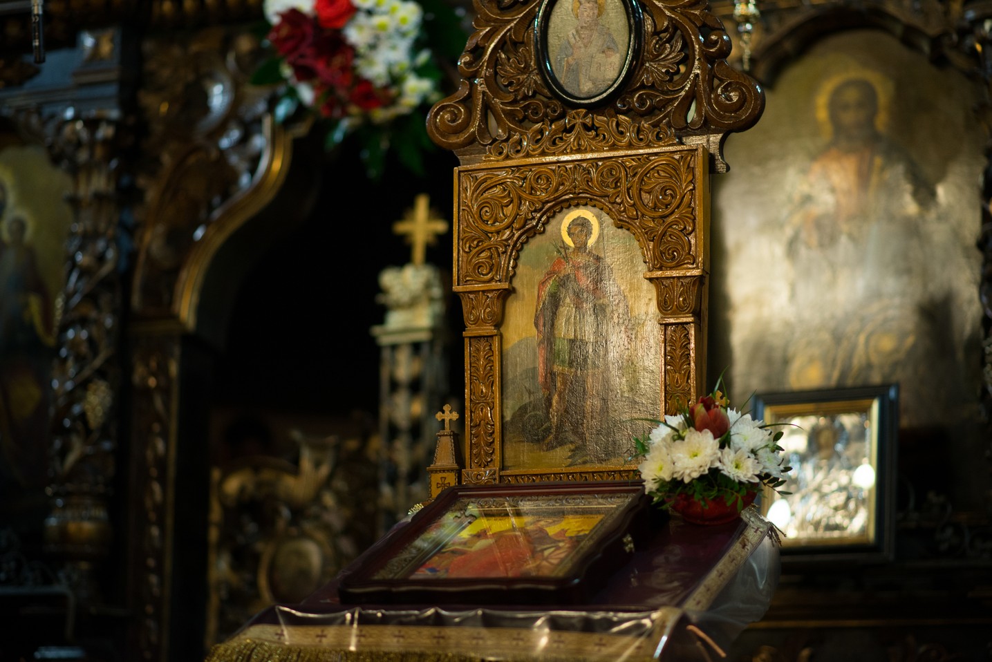 Sfânta Mare Muceniţă Ecaterina a unit în rugăciune preoţi şi credincioşi la Parohia Lozonschi