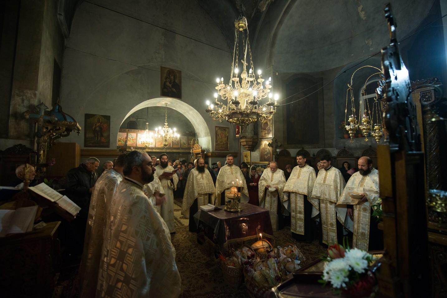 Sfânta Mare Muceniţă Ecaterina a unit în rugăciune preoţi şi credincioşi la Parohia Lozonschi