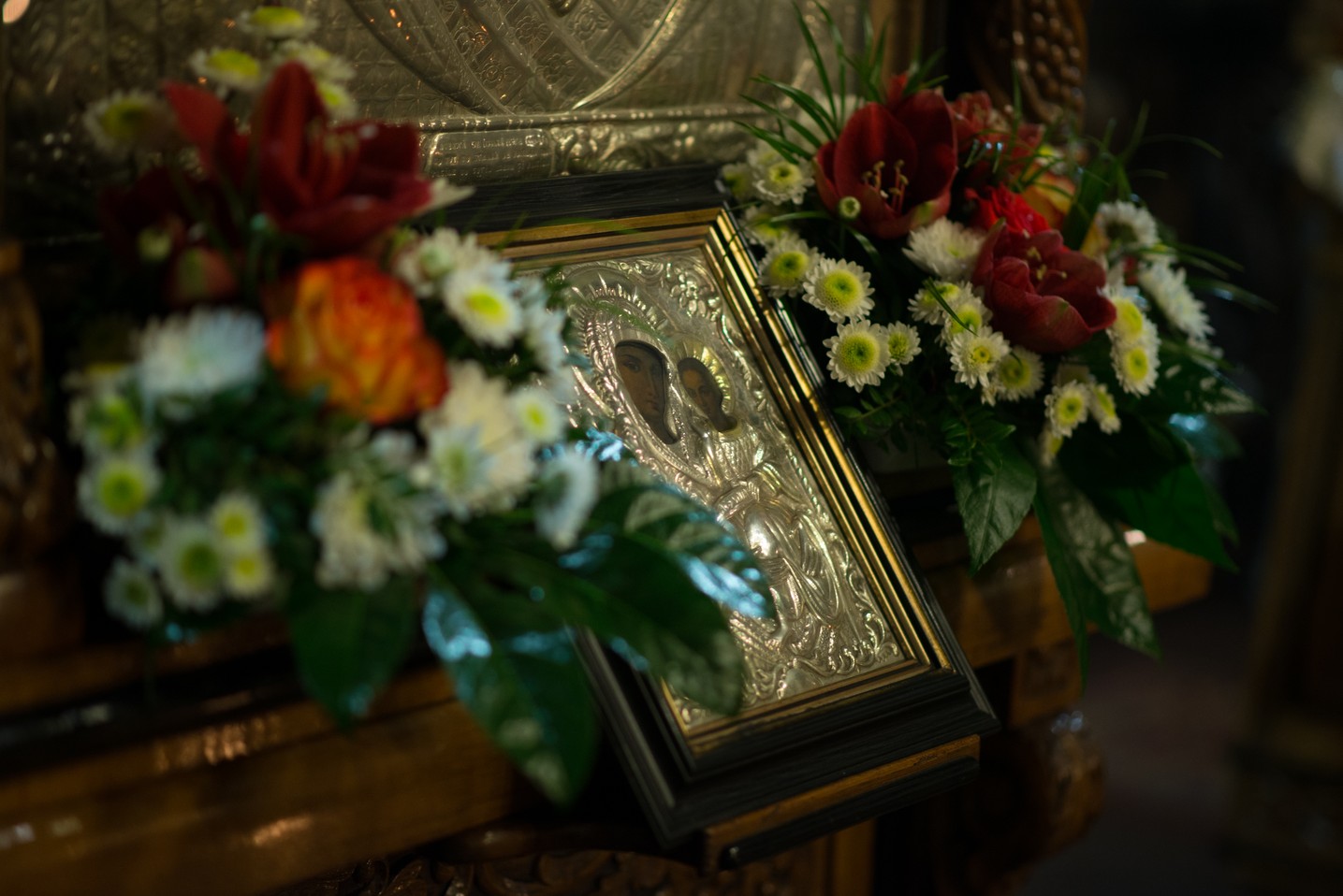 Sfânta Mare Muceniţă Ecaterina a unit în rugăciune preoţi şi credincioşi la Parohia Lozonschi