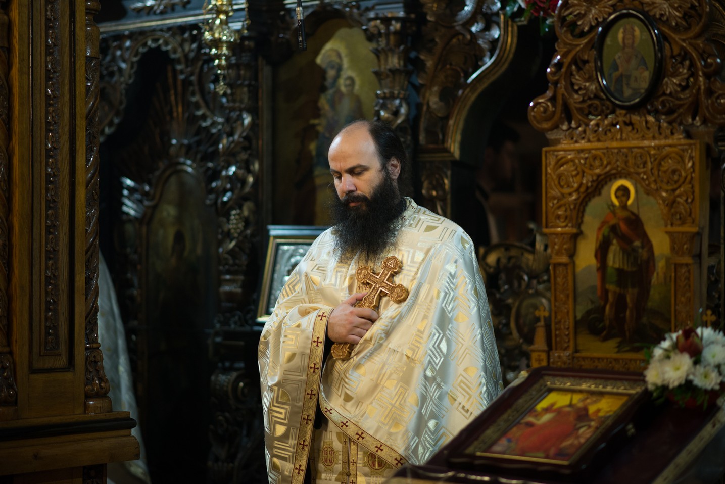 Sfânta Mare Muceniţă Ecaterina a unit în rugăciune preoţi şi credincioşi la Parohia Lozonschi