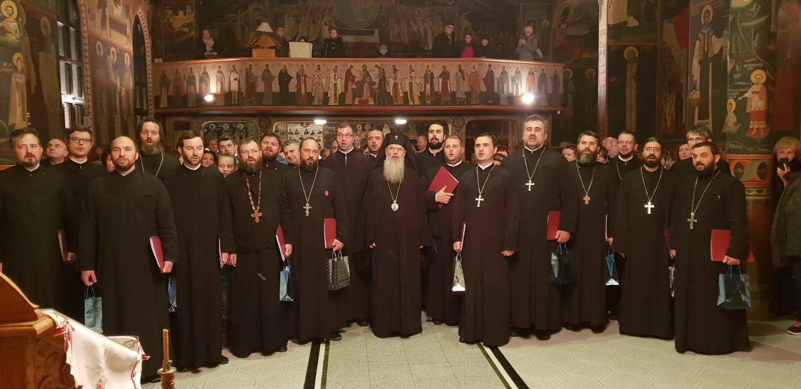 Preoţii din Germania au colindat în Catedrala Mitropolitană din Nürnberg