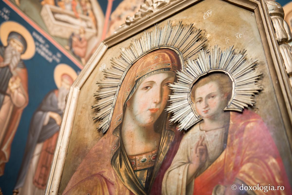 Canon de rugăciune către Preasfânta Născătoare de Dumnezeu şi pururea Fecioara Maria la Sărbătoarea Sfântului Ierarh Nicolae, Arhiepiscopul Mirelor Lichiei