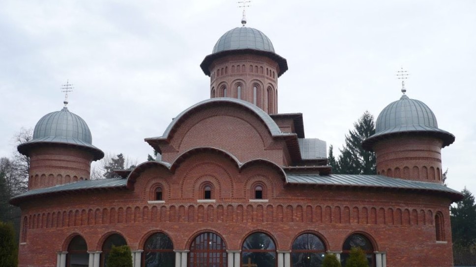 A fost sfințită o „casă nouă” pentru moaștele Sfintei Filofteia: Catedrala Arhiepiscopală din Curtea de Argeș