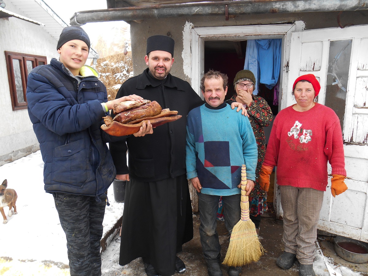 Proiectul misionar-filantropic „(Colin)dăm cu bucurie” în parohiile Chișcăreni și Sat Nou