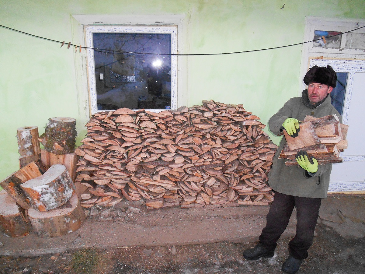 Proiectul misionar-filantropic „(Colin)dăm cu bucurie” în parohiile Chișcăreni și Sat Nou