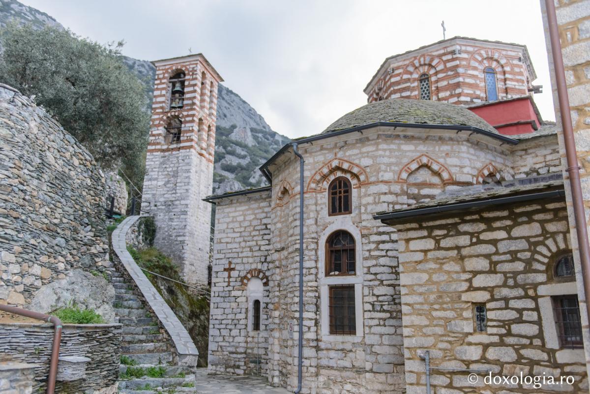 Kiriakonul Schitului Sfânta Ana – Athos / Foto: Pr. Silviu Cluci Kiriakonul Schitului Sfânta Ana – Athos