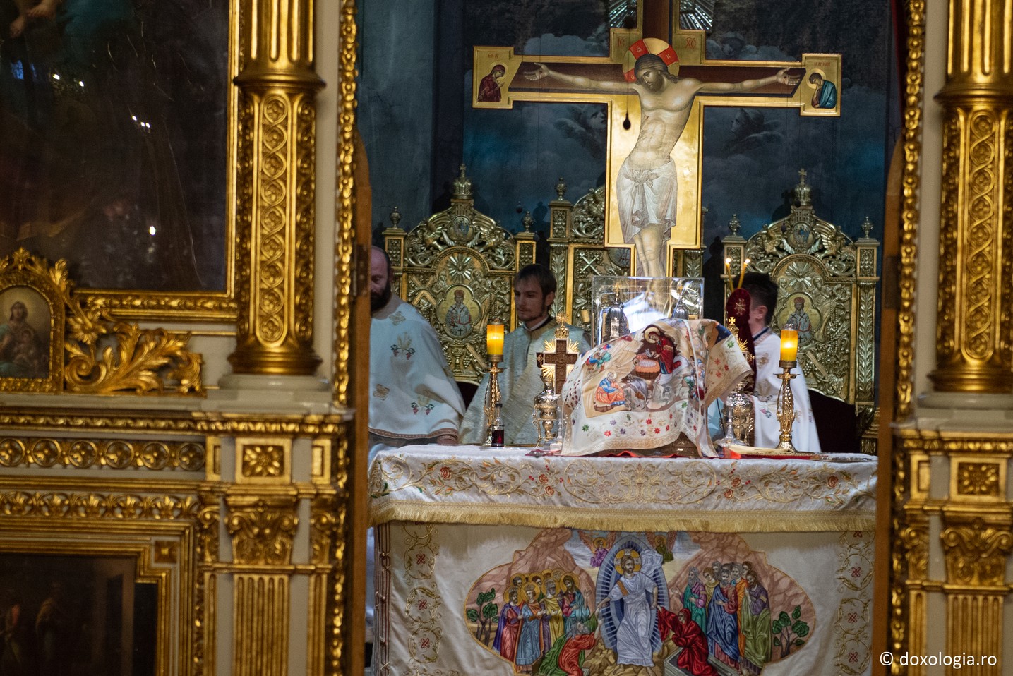 IPS Mitropolit Teofan: „Cel care are credință în Dumnezeu, atunci când totul este bine nu se mândrește, iar când apar necazuri și supărări nădăjduiește în Domnul” IPS Mitropolit Teofan: „Cel care are credință în Dumnezeu, atunci când totul este bine nu se mândrește, iar când apar necazuri și supărări nădăjduiește în Domnul”