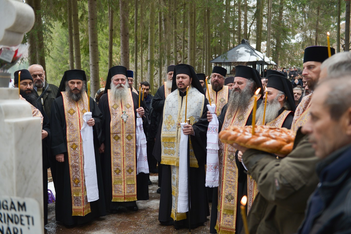 Slujbă de pomenire pentru Părintele Cleopa Ilie, la 20 de ani de la trecerea sa la Domnul Slujbă de pomenire pentru Părintele Cleopa Ilie, la 20 de ani de la trecerea sa la Domnul