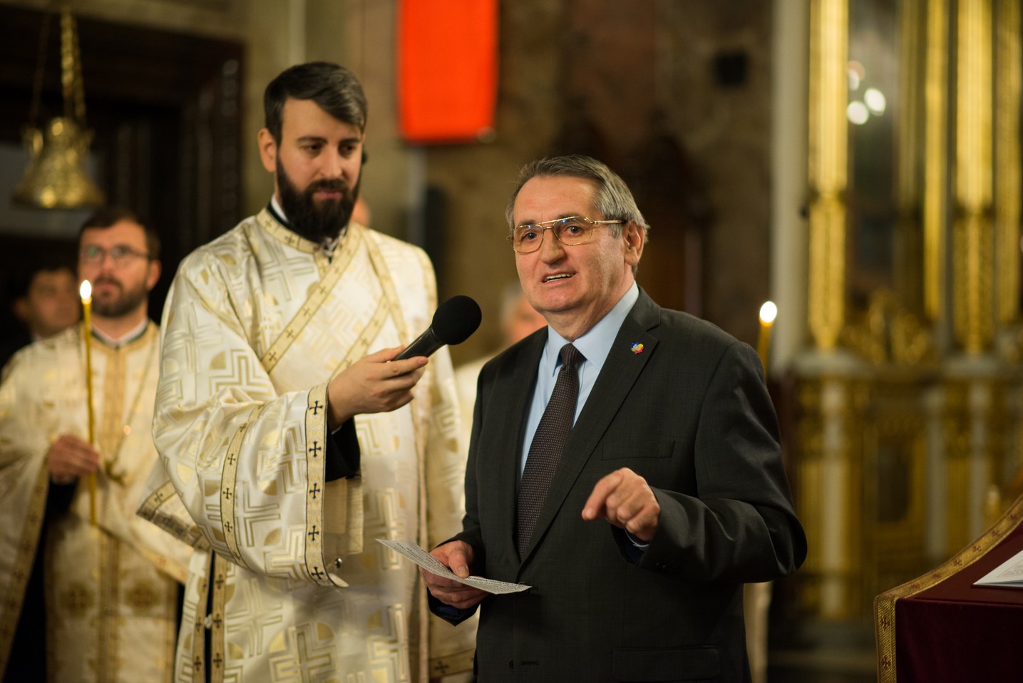 Slujba Parastasului pentru făuritorii Unirii Bucovinei cu Regatul României: „Să se arate duhul unității și în revenirea acasă a teritoriilor încă înstrăinate”