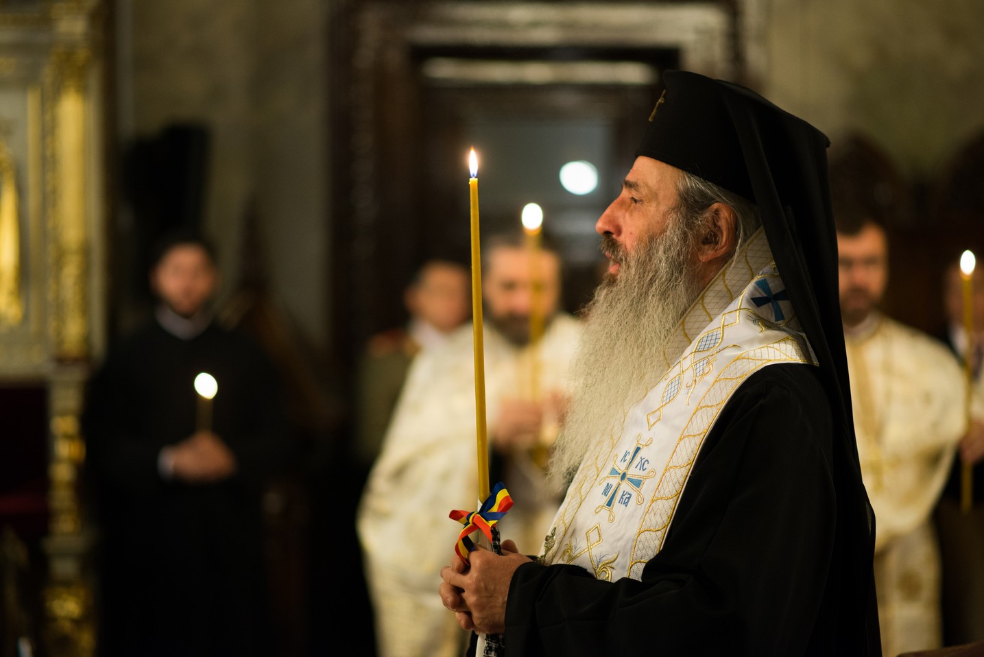 Slujba Parastasului pentru făuritorii Unirii Bucovinei cu Regatul României: „Să se arate duhul unității și în revenirea acasă a teritoriilor încă înstrăinate”