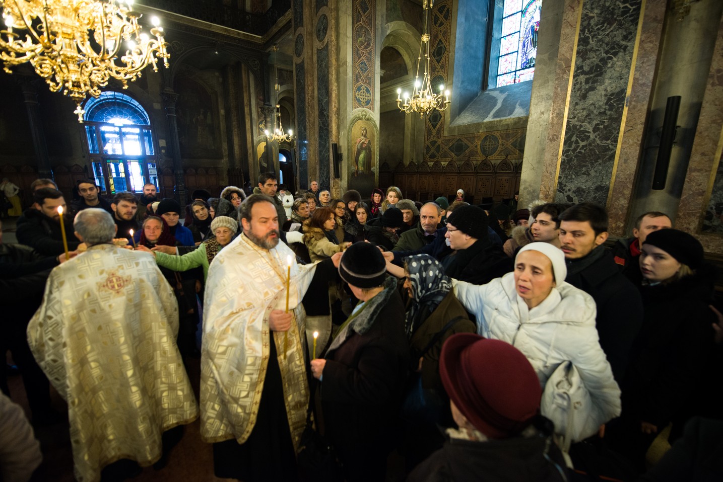 Slujba Parastasului pentru făuritorii Unirii Bucovinei cu Regatul României: „Să se arate duhul unității și în revenirea acasă a teritoriilor încă înstrăinate”