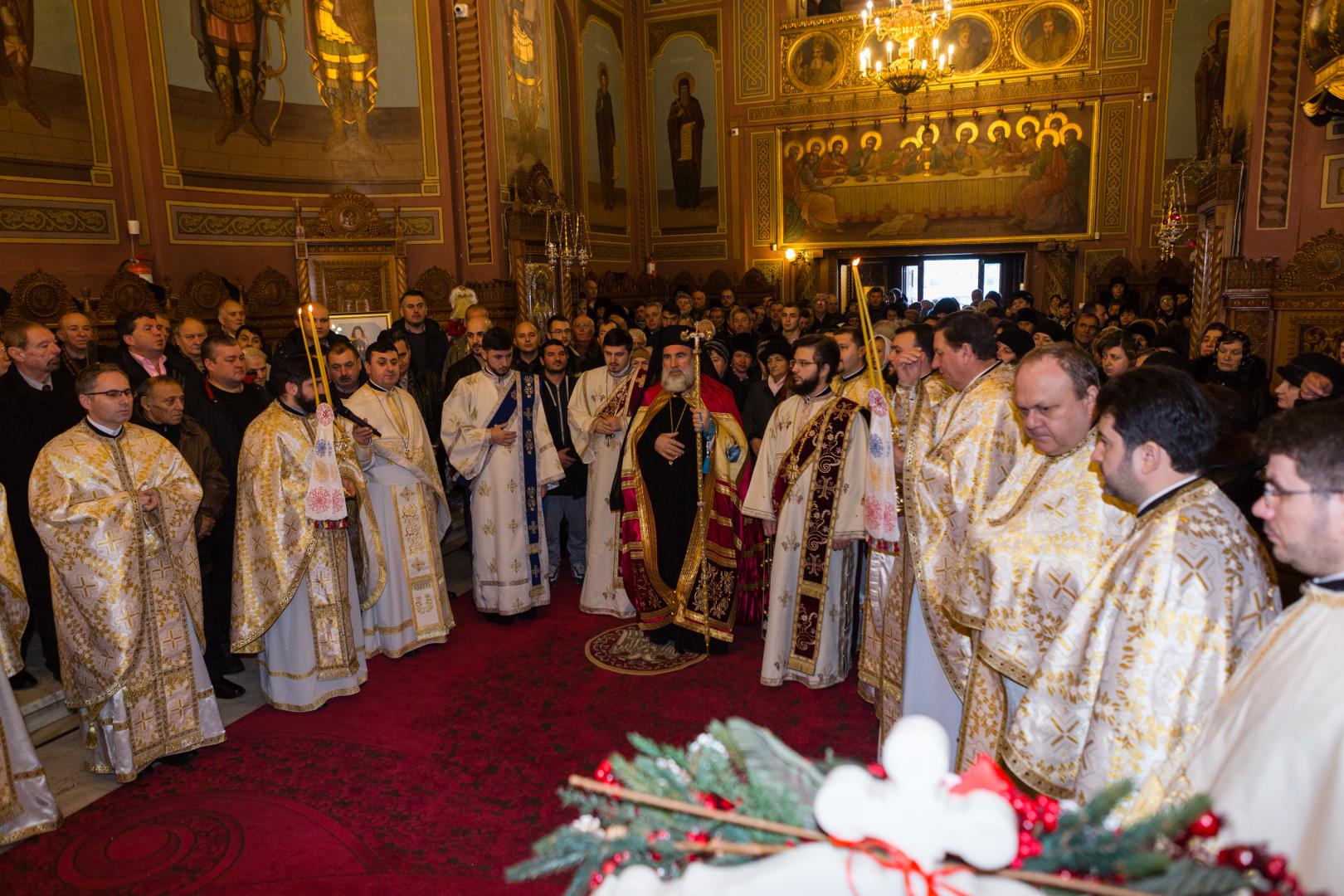 Liturghie arhierească la Parohia „Sfântul Nicolae” din Bacău