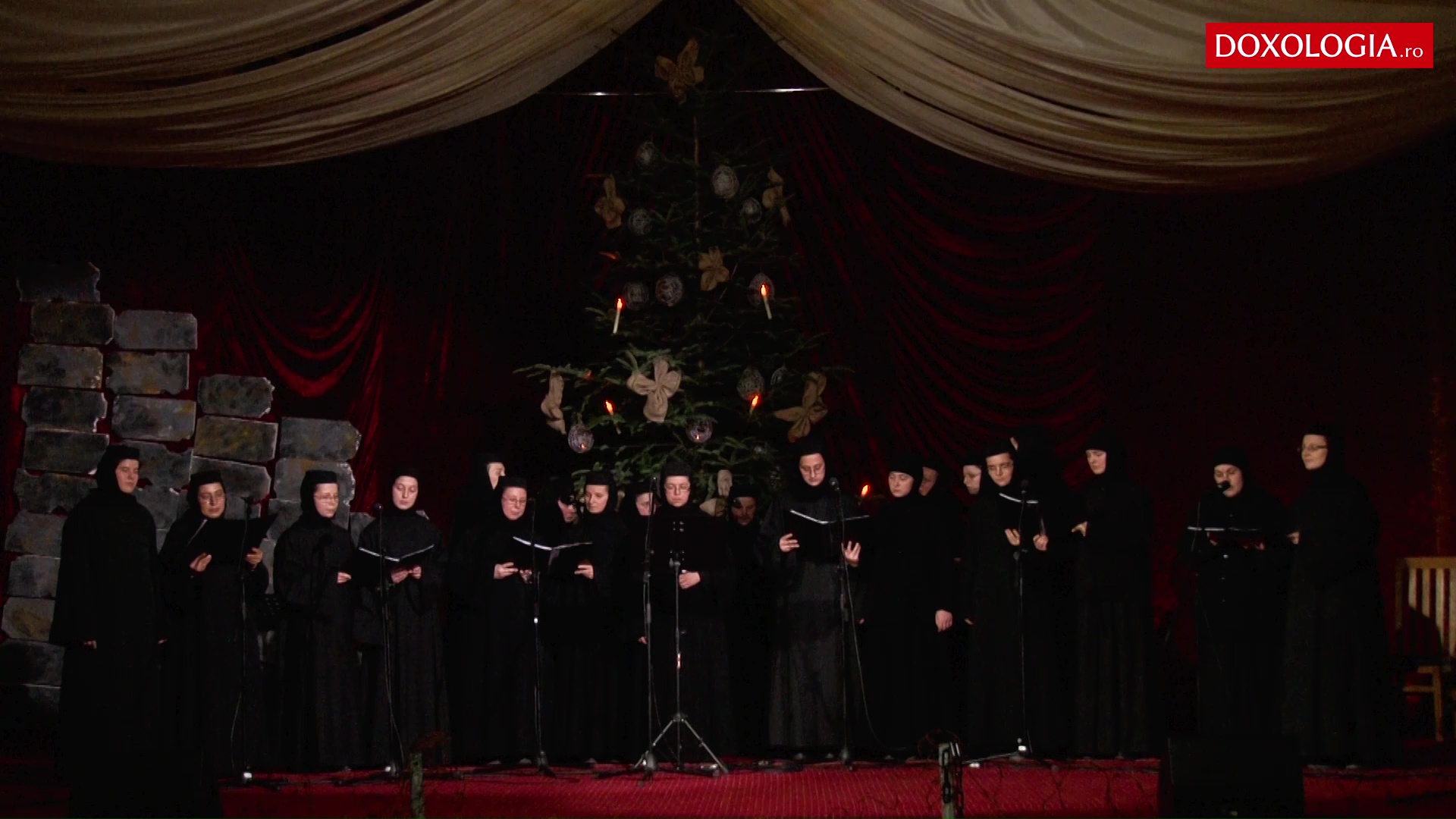 (Video) „Tu ești lumina cea sfântă”