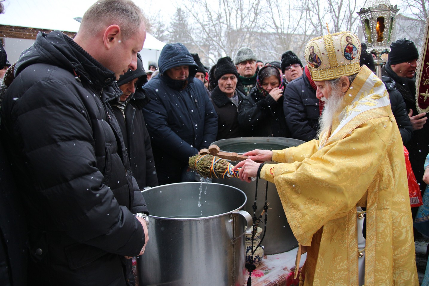 Sfinţirea cea mare a apei în Bucovina