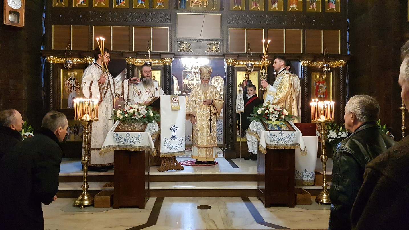 Sfinţirea cea mare a apei în Bucovina