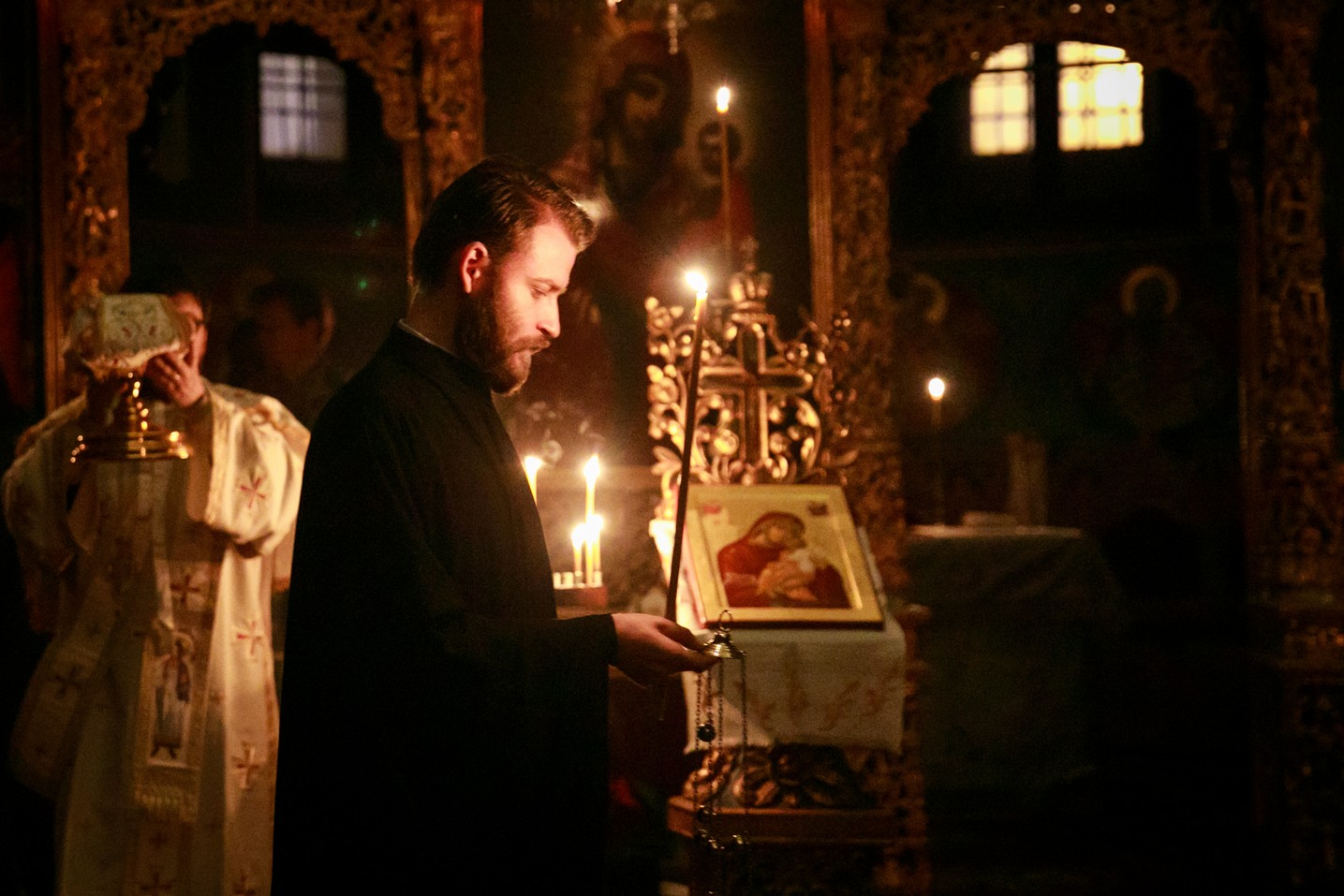 Comunicări ştiinţifice, vernisaj de icoane şi lansări de carte, în cadrul Conferinţei IOTA organizate la Iaşi