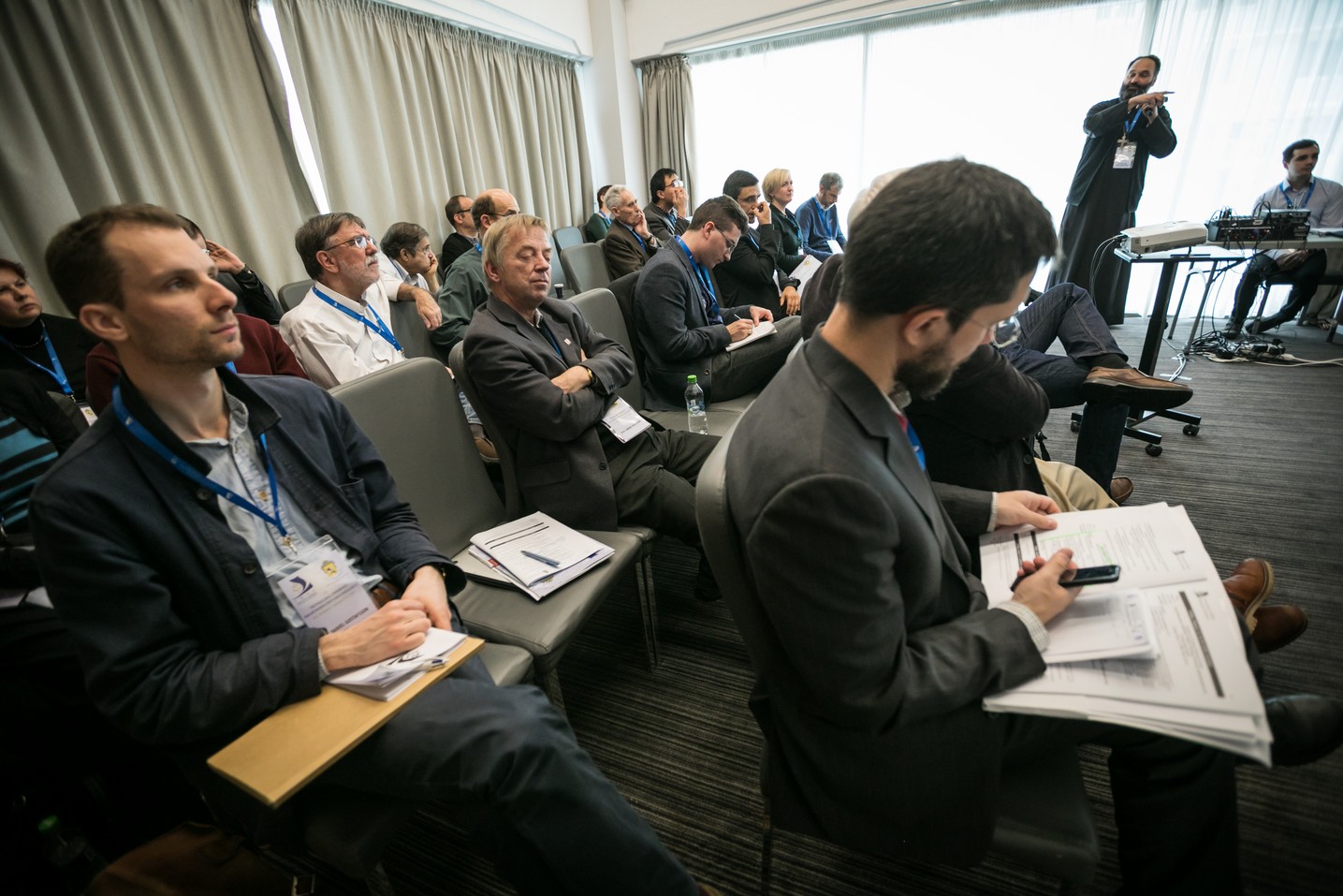 Comunicări ştiinţifice, vernisaj de icoane şi lansări de carte, în cadrul Conferinţei IOTA organizate la Iaşi