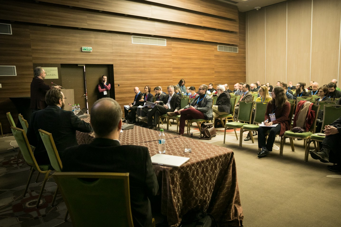 Comunicări ştiinţifice, vernisaj de icoane şi lansări de carte, în cadrul Conferinţei IOTA organizate la Iaşi