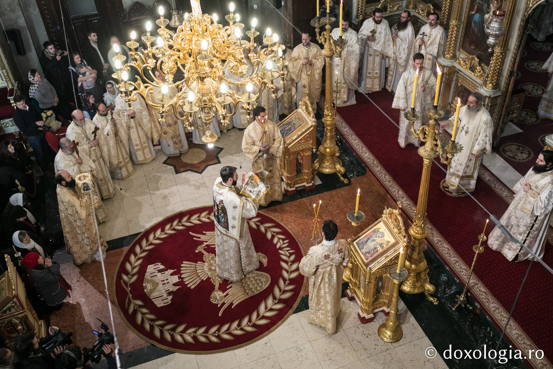 Conferința internațională IOTA de la Iași, la final: Liturghie arhierească la Catedrala Mitropolitană