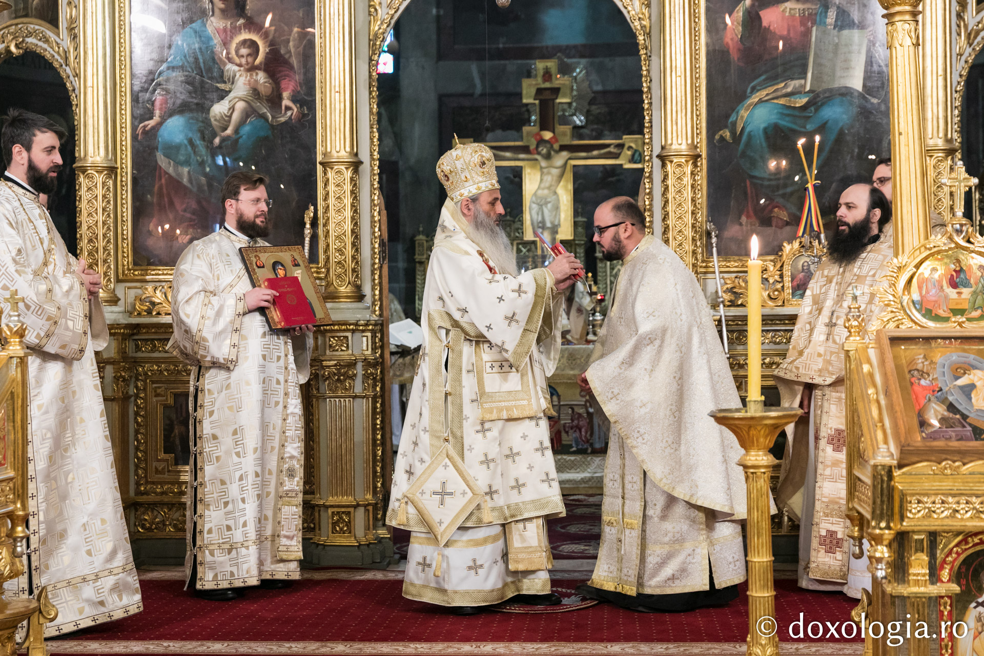 Conferința internațională IOTA de la Iași, la final: Liturghie arhierească la Catedrala Mitropolitană