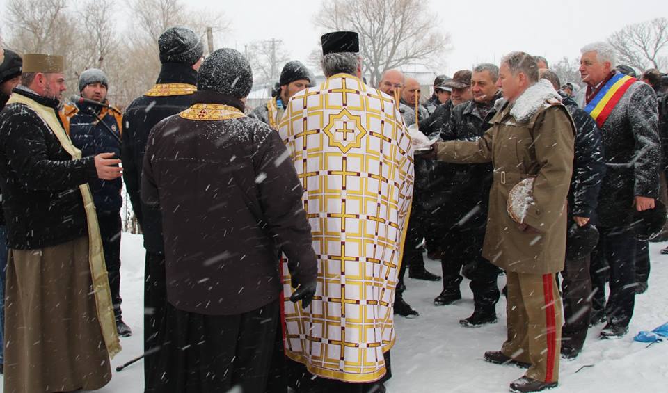 Ceremonial religios şi militar la Ansamblul Monumental de la Băcăoani, judeţul Vaslui