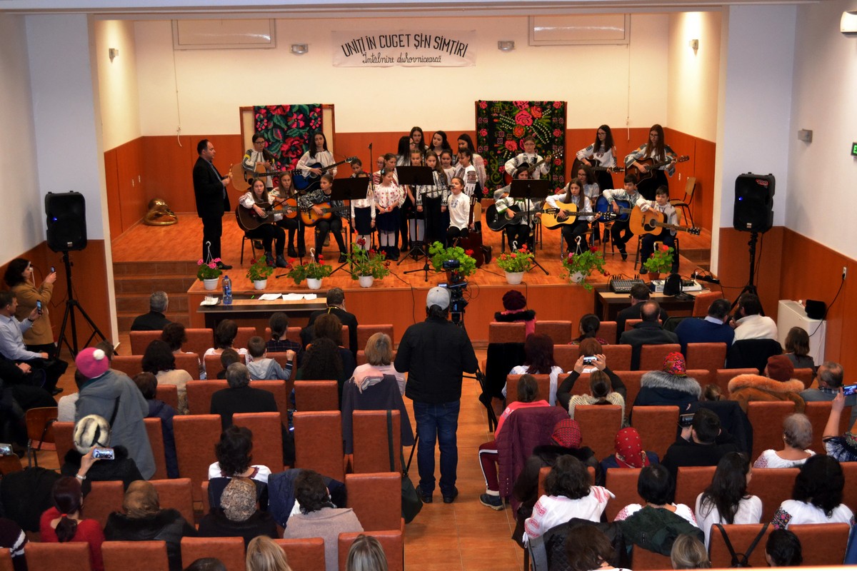 „Uniţi în cuget şi-n simţiri”, la Vorona