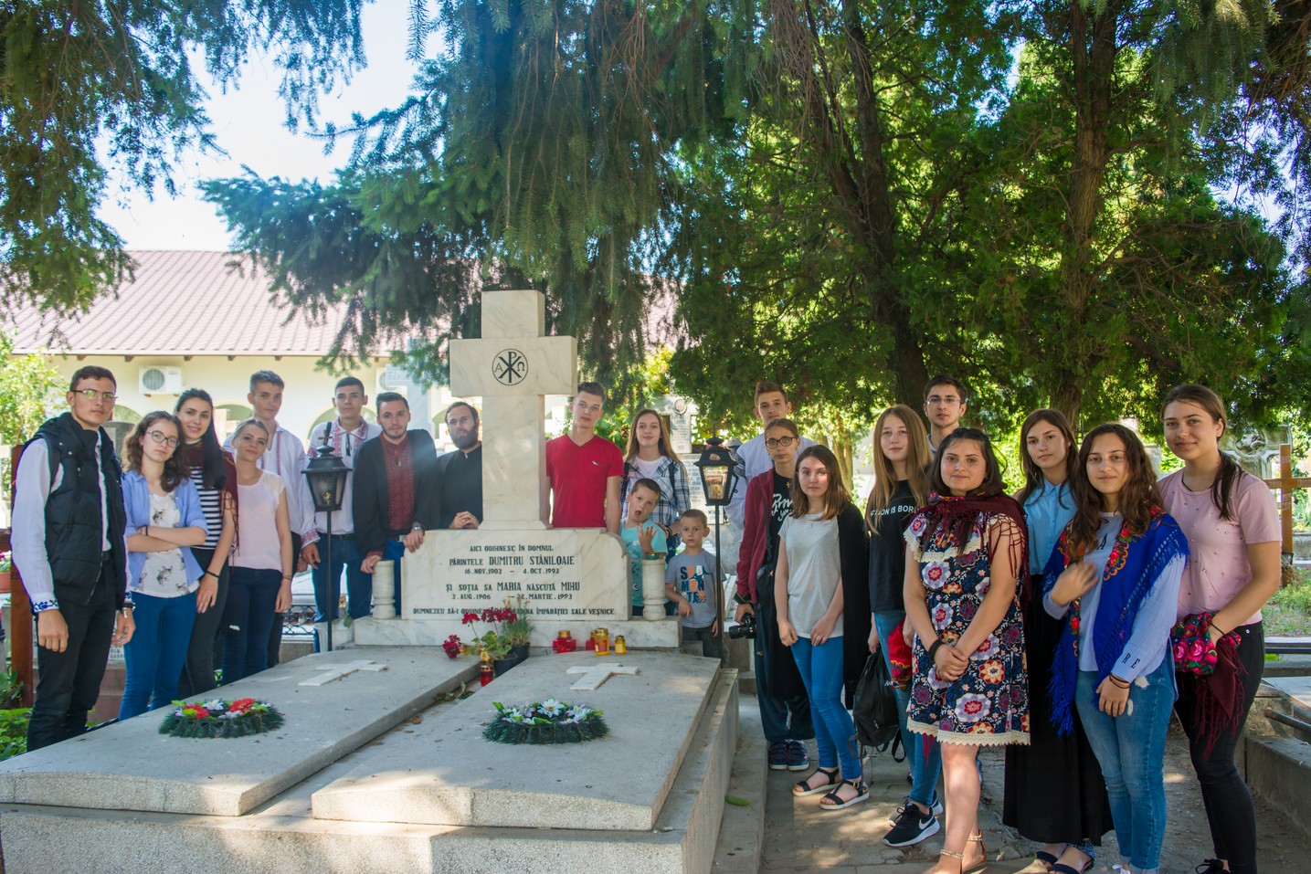 E de ajuns să fii tânăr pentru a fi fericit? E de ajuns să fii tânăr pentru a fi fericit?