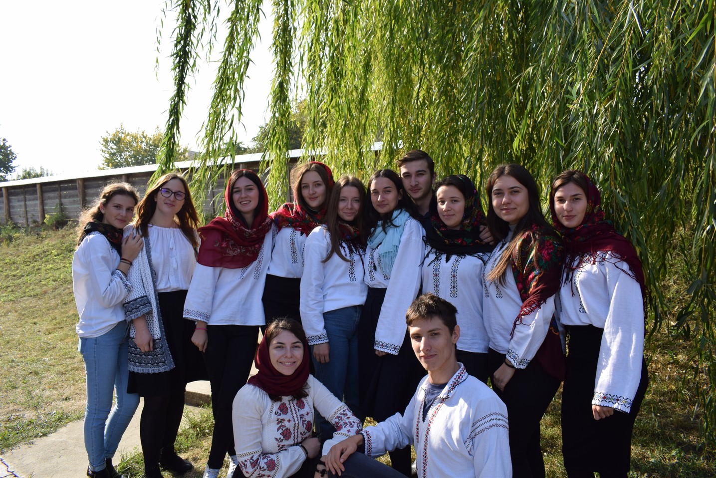 E de ajuns să fii tânăr pentru a fi fericit? E de ajuns să fii tânăr pentru a fi fericit?