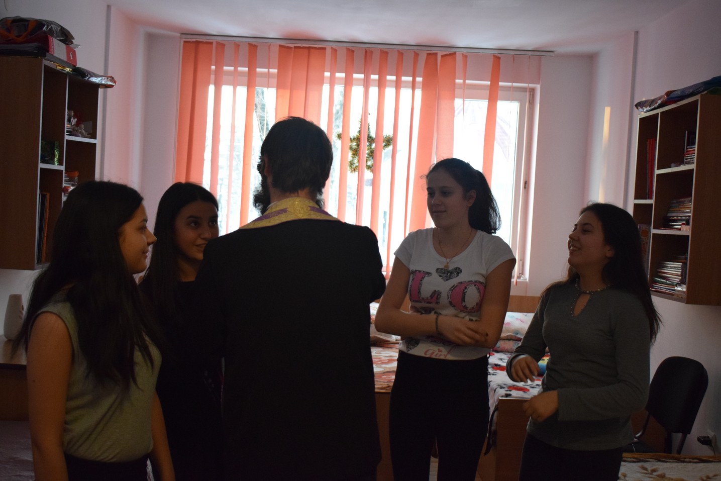 E de ajuns să fii tânăr pentru a fi fericit? E de ajuns să fii tânăr pentru a fi fericit?