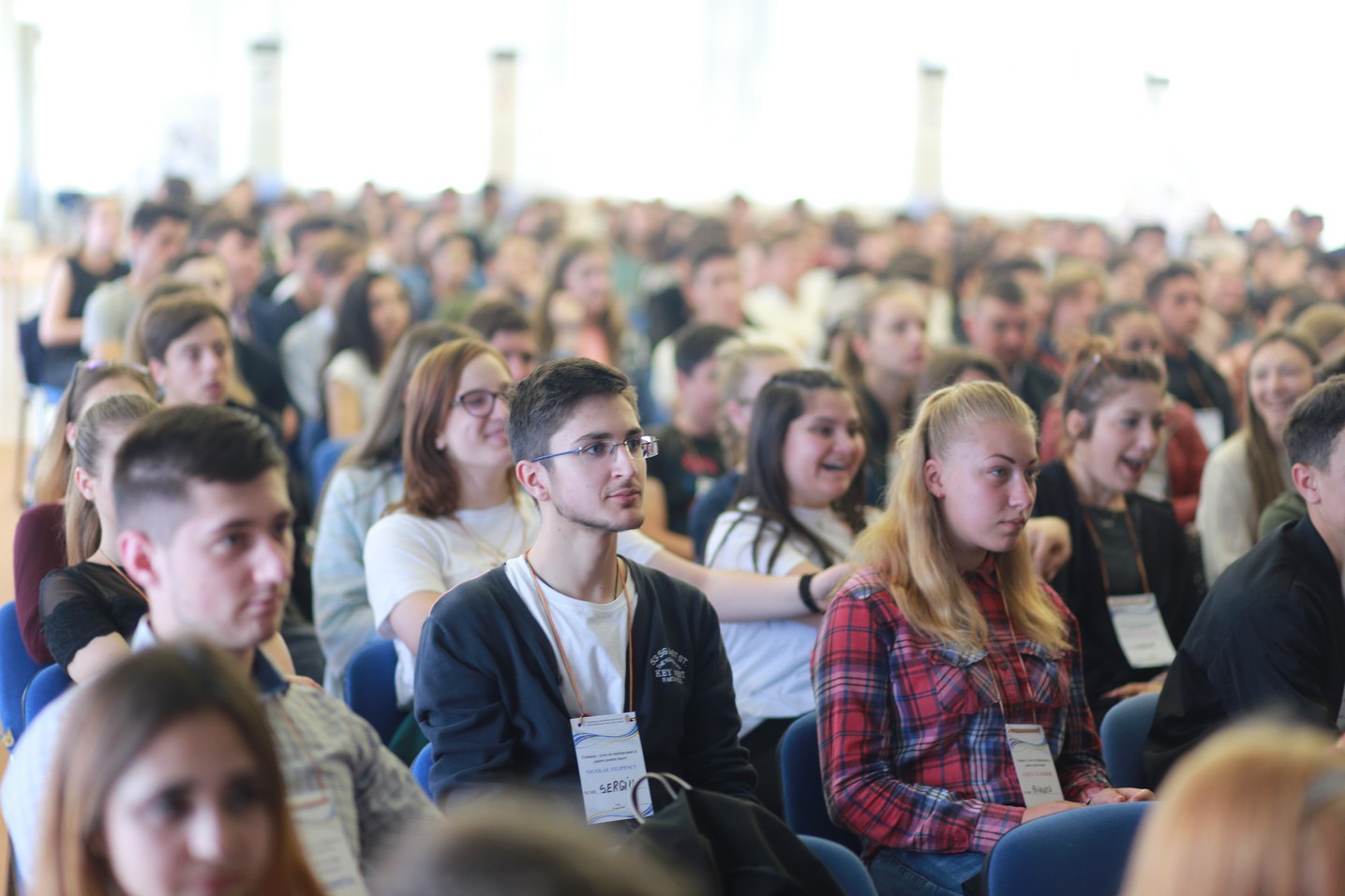 E de ajuns să fii tânăr pentru a fi fericit? E de ajuns să fii tânăr pentru a fi fericit?