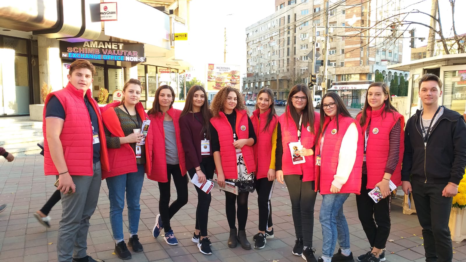 E de ajuns să fii tânăr pentru a fi fericit? E de ajuns să fii tânăr pentru a fi fericit?