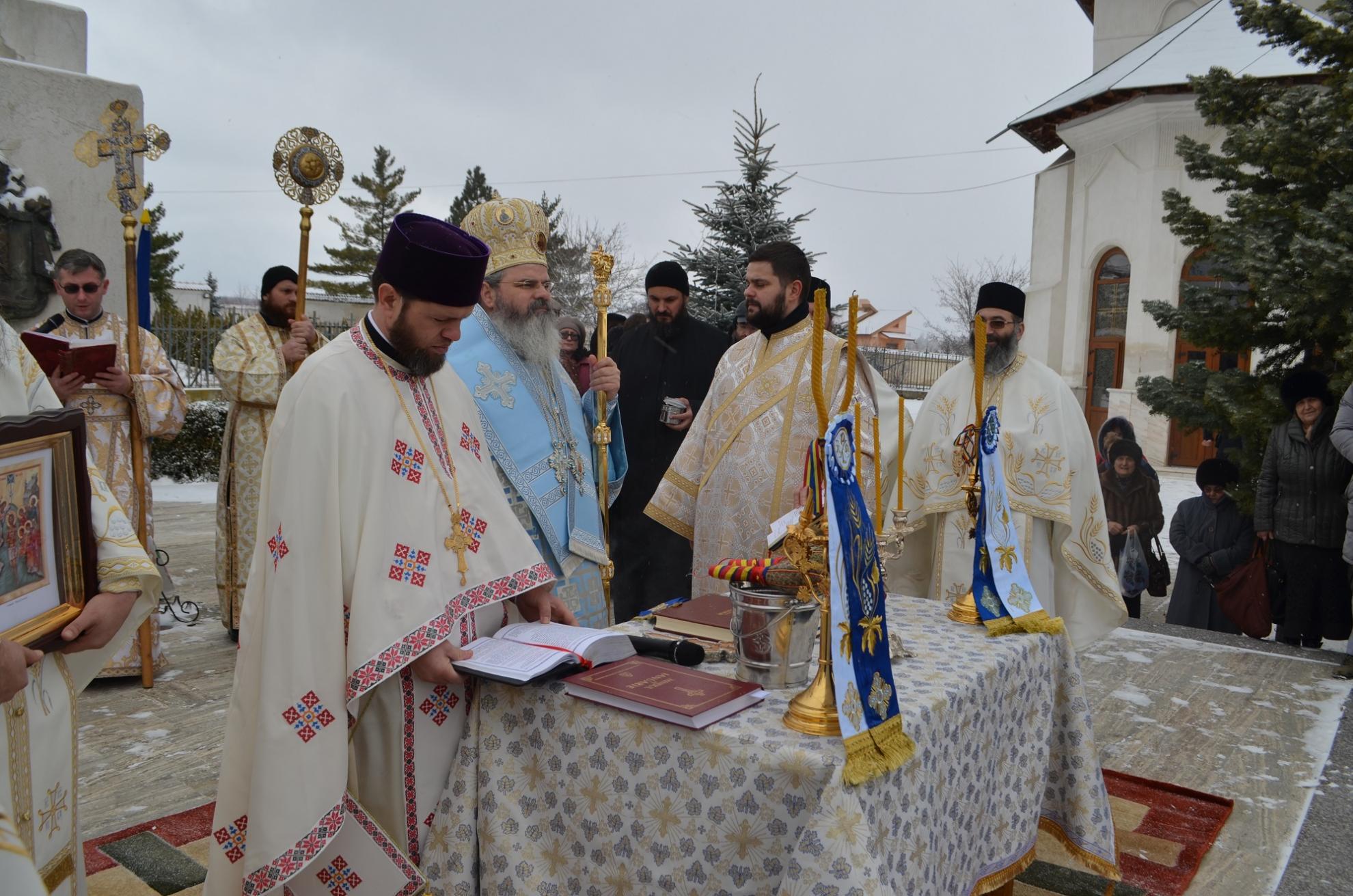 Botezul Domnului la Roman şi la Huşi
