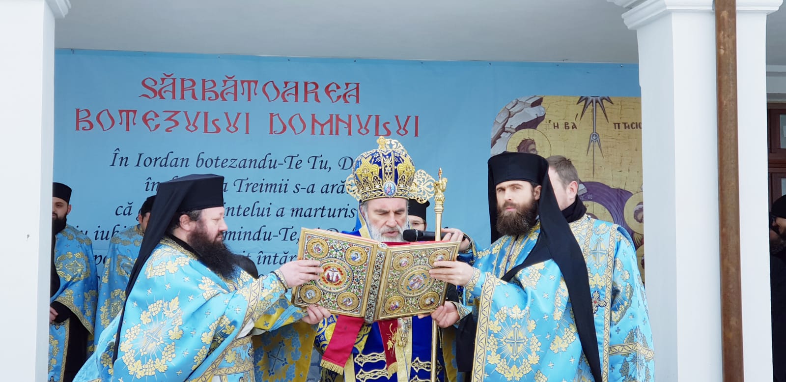 Botezul Domnului la Roman şi la Huşi