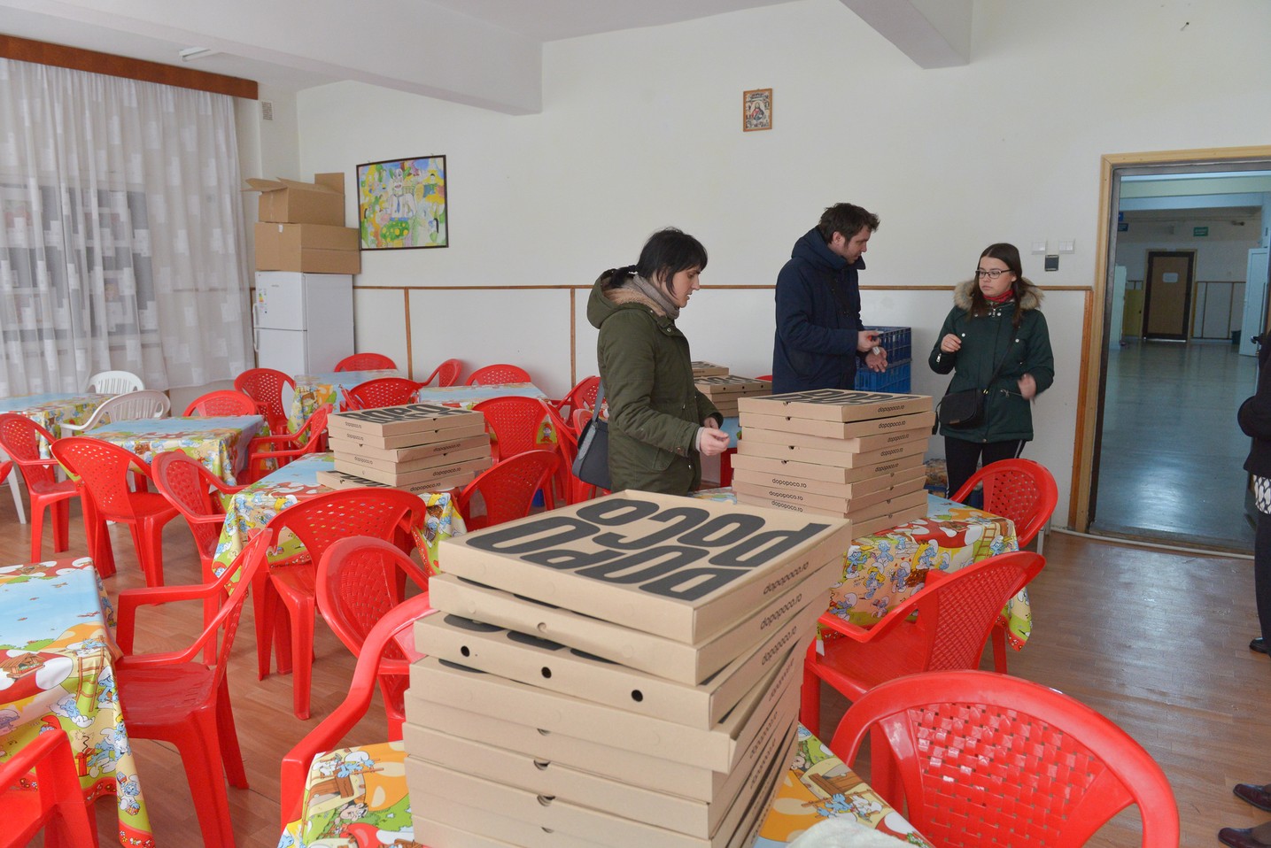 Finalizarea ediției a III-a a Campaniei „Bucurie în Familie - pizza pentru fapte bune” Finalizarea ediției a III-a a Campaniei „Bucurie în Familie - pizza pentru fapte bune”