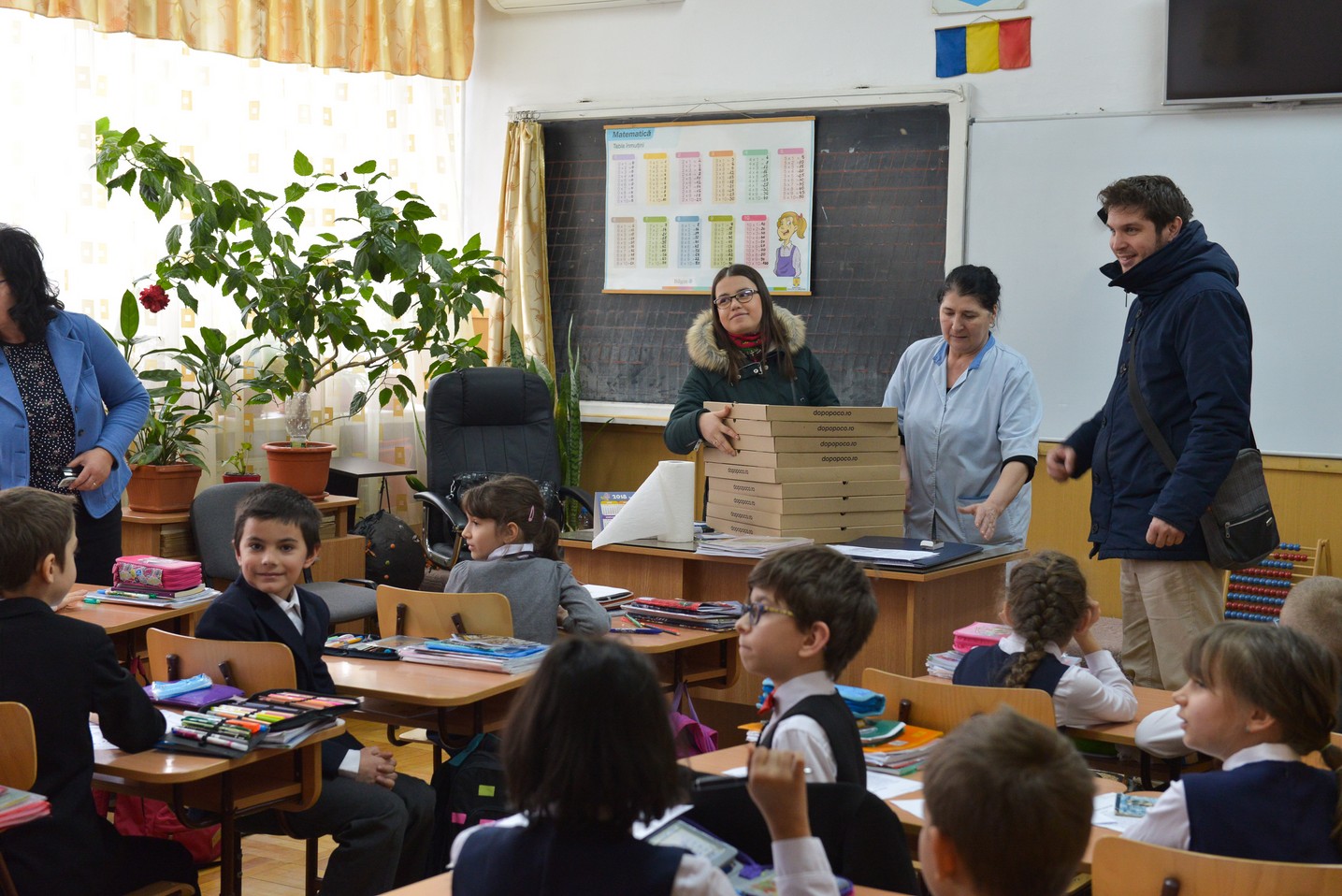 Finalizarea ediției a III-a a Campaniei „Bucurie în Familie - pizza pentru fapte bune” Finalizarea ediției a III-a a Campaniei „Bucurie în Familie - pizza pentru fapte bune”