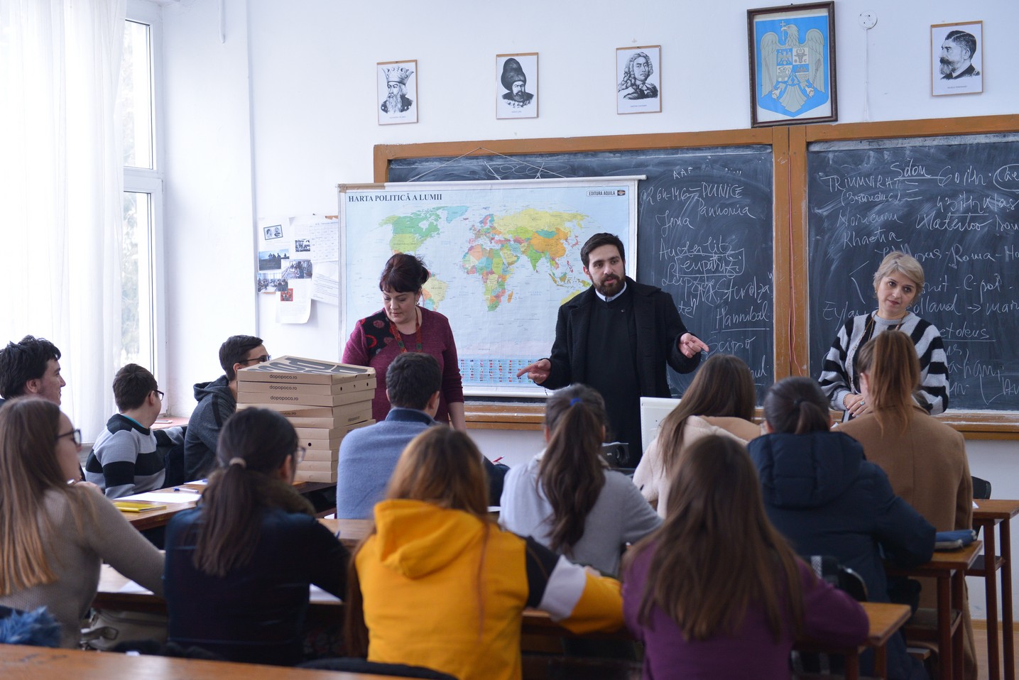 Finalizarea ediției a III-a a Campaniei „Bucurie în Familie - pizza pentru fapte bune” Finalizarea ediției a III-a a Campaniei „Bucurie în Familie - pizza pentru fapte bune”