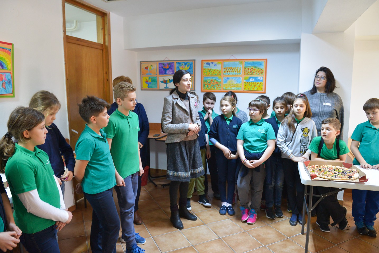 Finalizarea ediției a III-a a Campaniei „Bucurie în Familie - pizza pentru fapte bune” Finalizarea ediției a III-a a Campaniei „Bucurie în Familie - pizza pentru fapte bune”