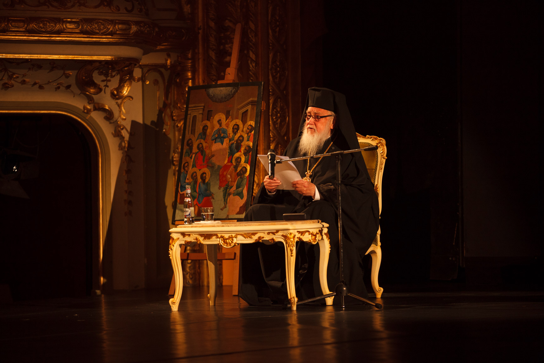 „Cercetători ori oameni de profesie, dorim fiecare să contribuim cu o iotă la viaţa Bisericii” „Cercetători ori oameni de profesie, dorim fiecare să contribuim cu o iotă la viaţa Bisericii”