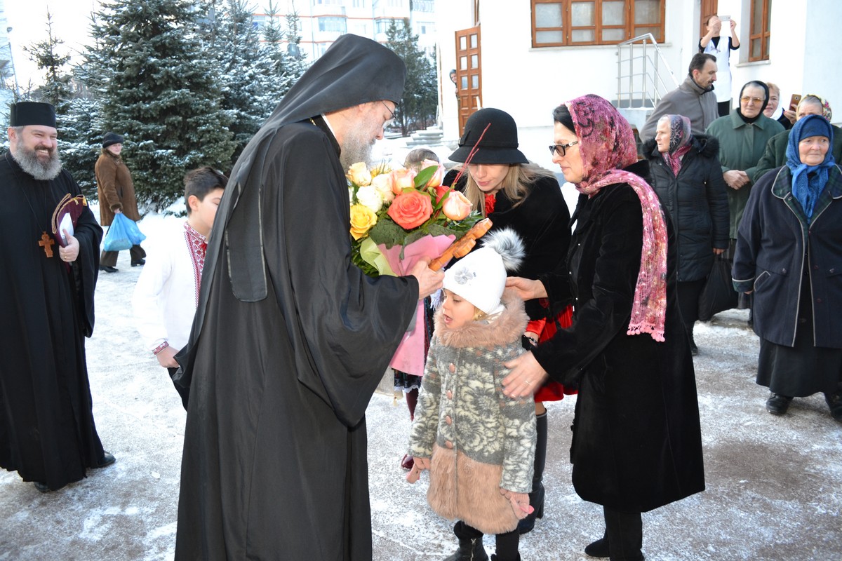 Slujbă arhierească în Parohia „Sfântul Ioan Botezătorul” Botoșani