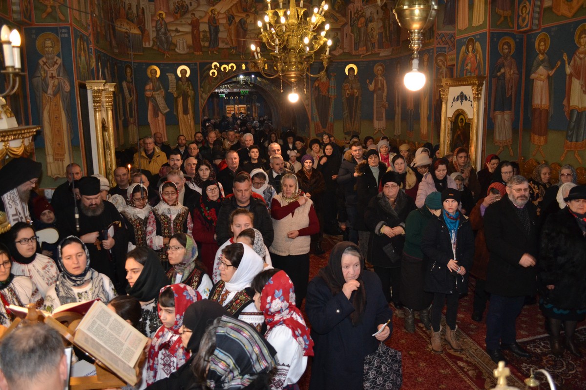 Slujbă arhierească în Parohia „Sfântul Ioan Botezătorul” Botoșani