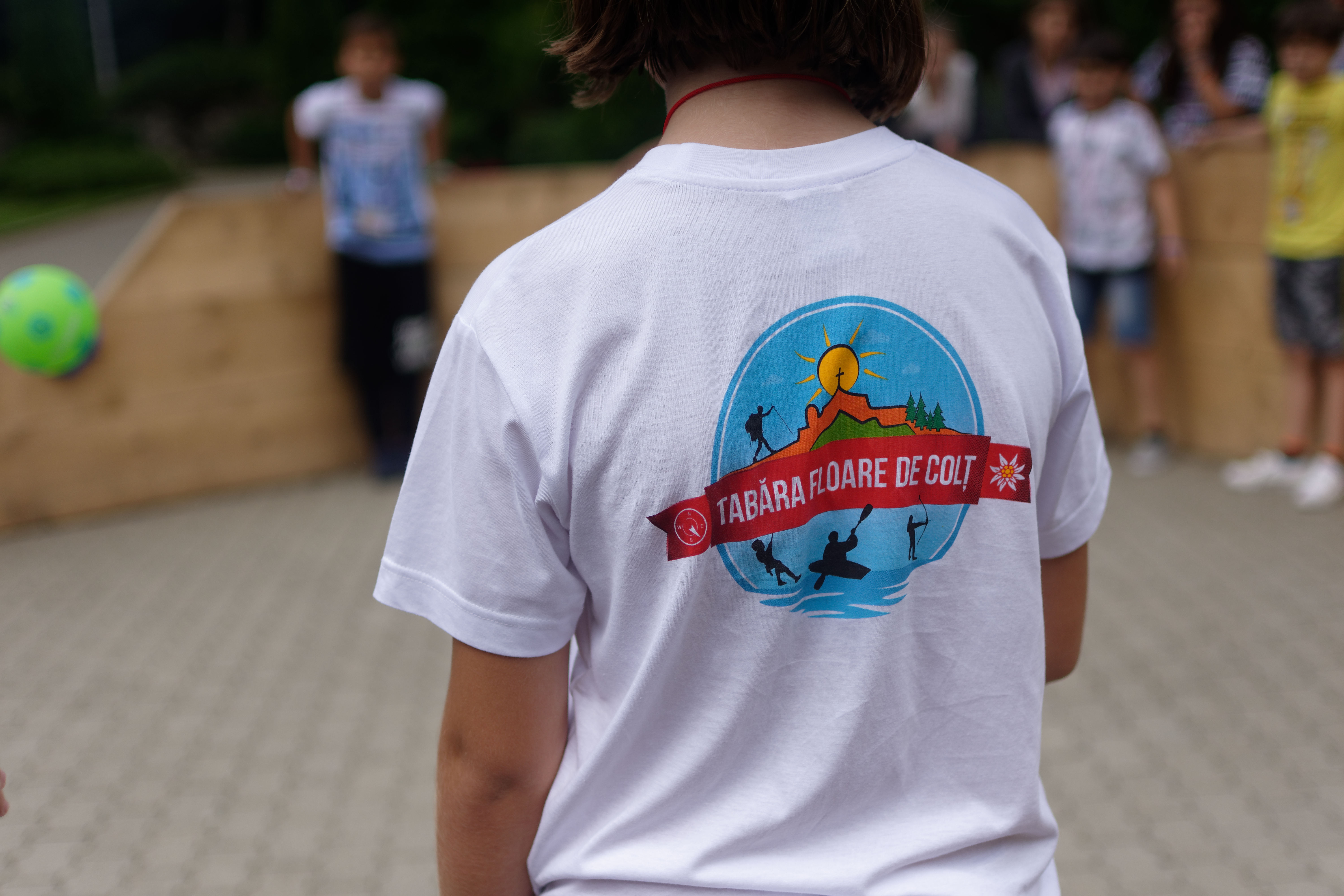 Nouă ani de tabără Floare de colţ la Durău