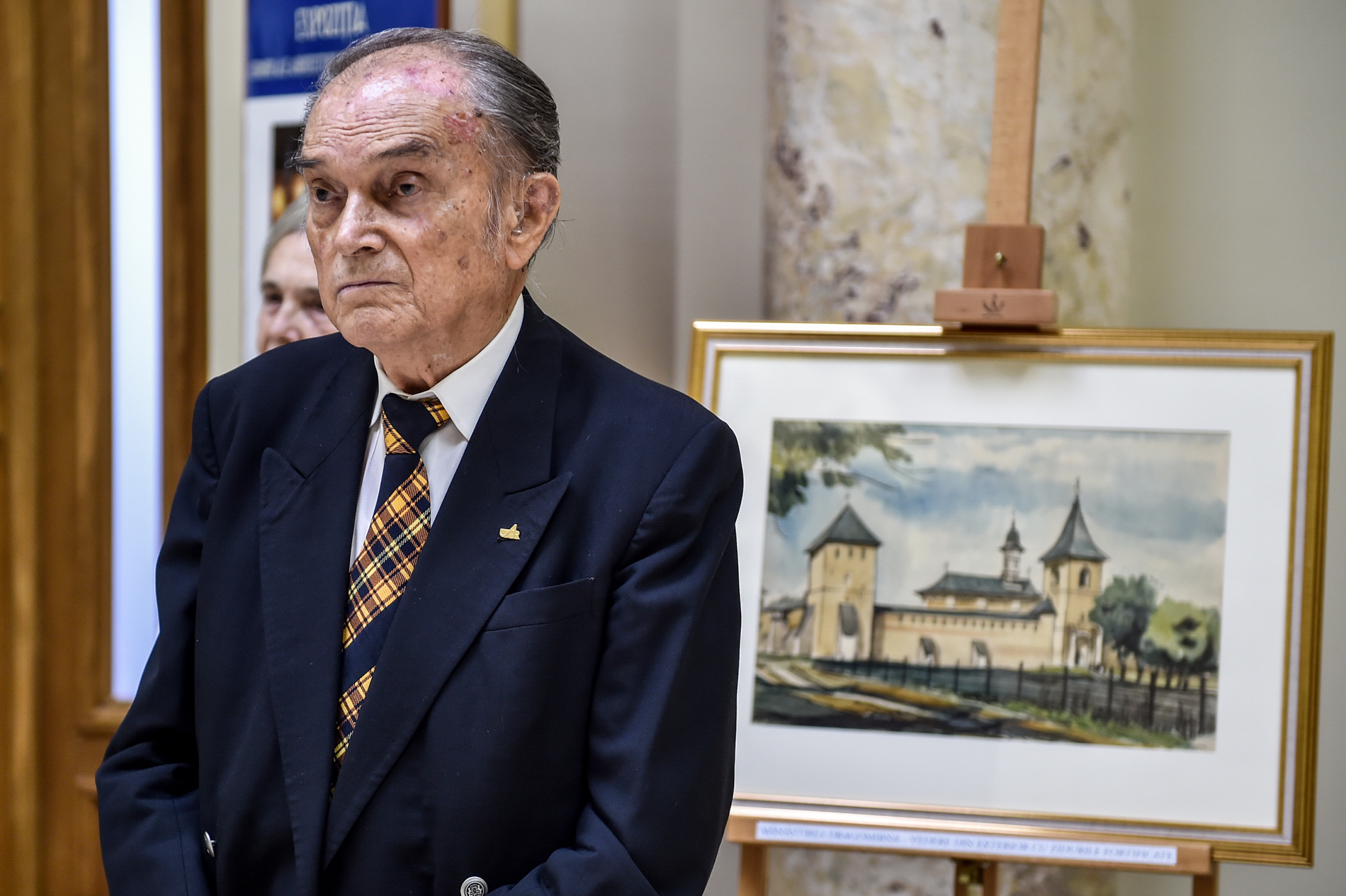 Gheorghe Leahu a donat Patriarhiei Române 32 acuarele, „comori ale arhitecturii ortodoxe românești”