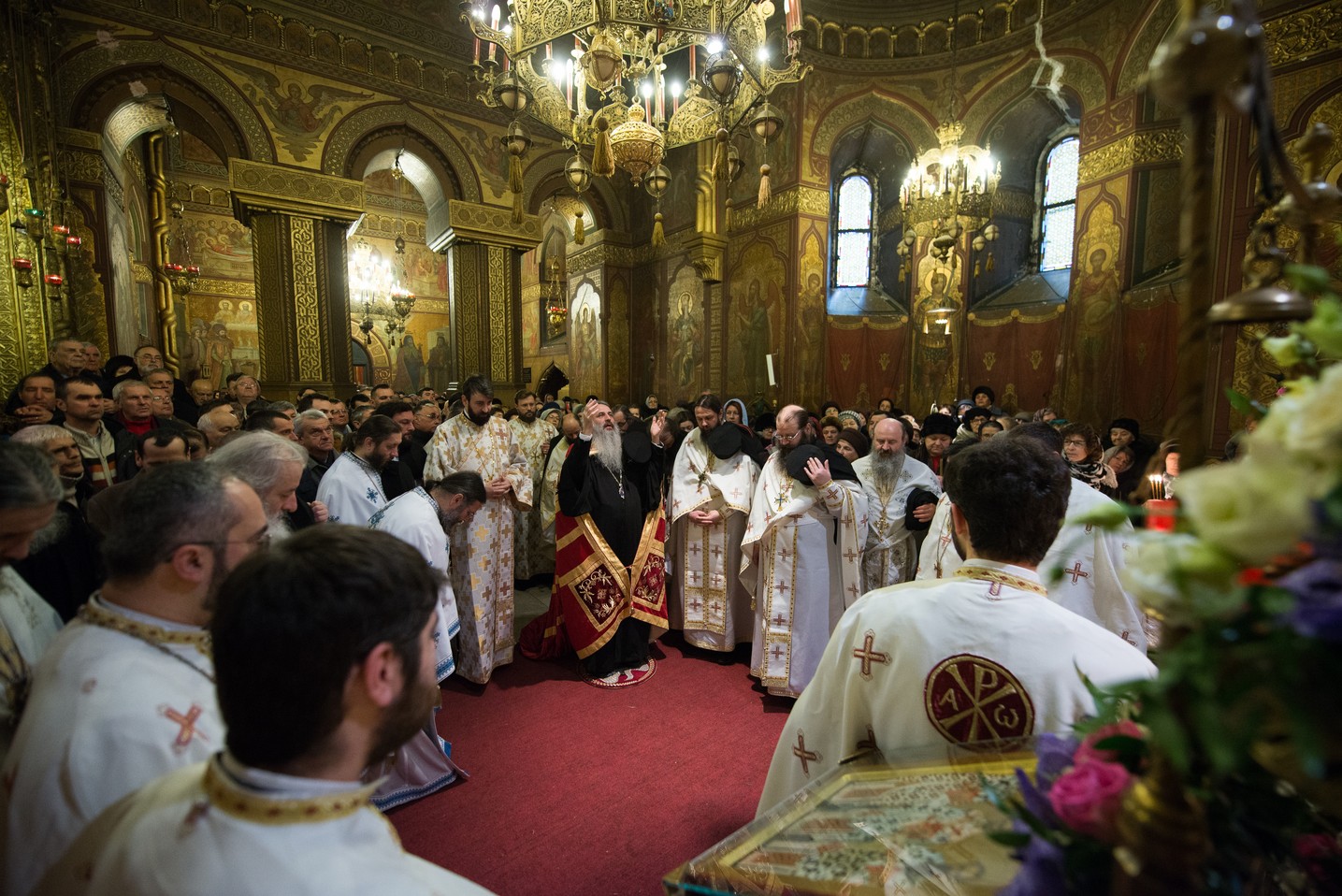 (Foto) Mitropolitul Moldovei, prezent la hramul Mănăstirii „Sfinţii Trei Ierarhi” din Iași