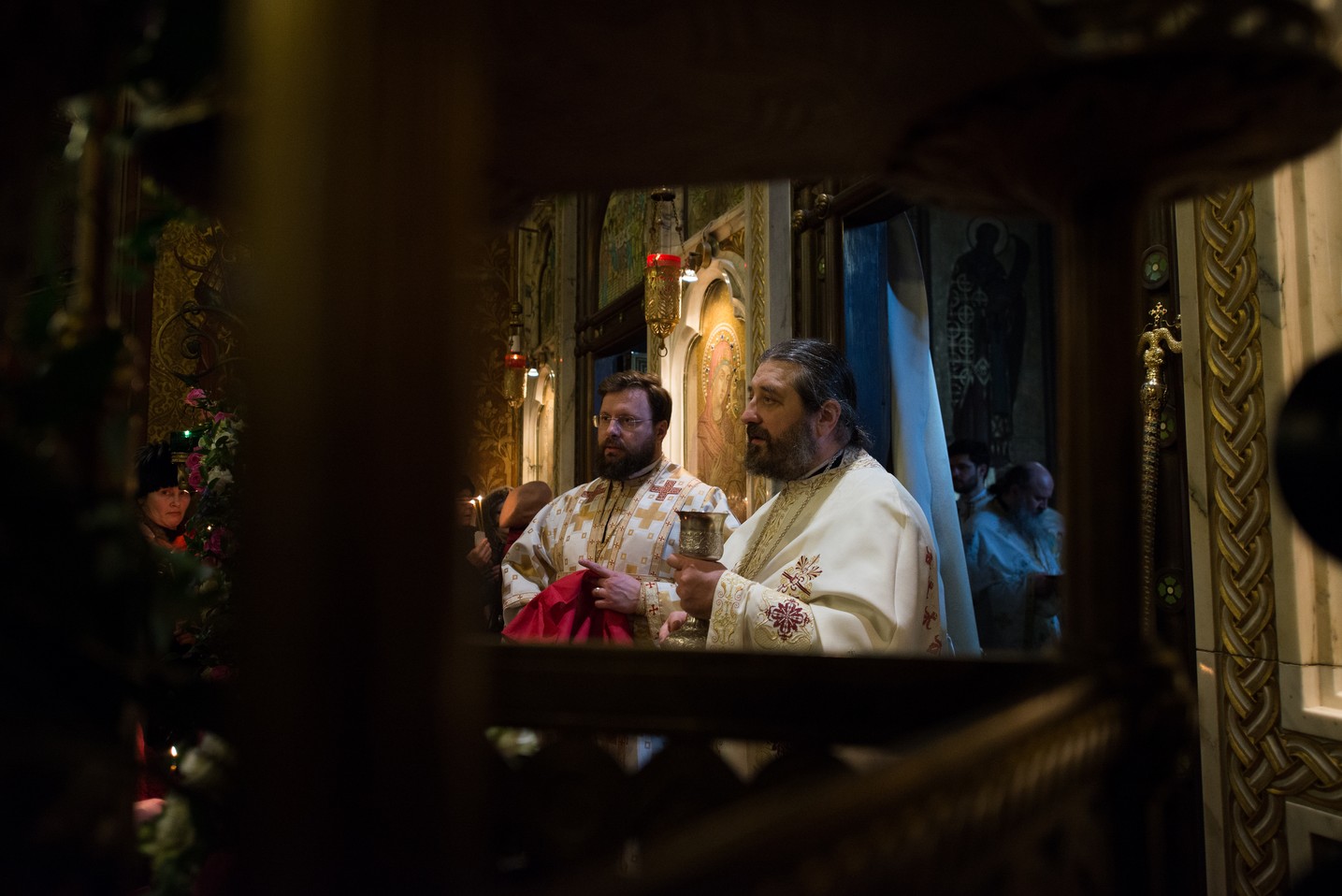 Hram la ctitoria lui Vasile Lupu din Iași: „Având în față chipurile Sfinților Trei Ierarhi, să luăm aminte la icoana viețuirii lor” Hram la ctitoria lui Vasile Lupu din Iași: „Având în față chipurile Sfinților Trei Ierarhi, să luăm aminte la icoana viețuirii lor”