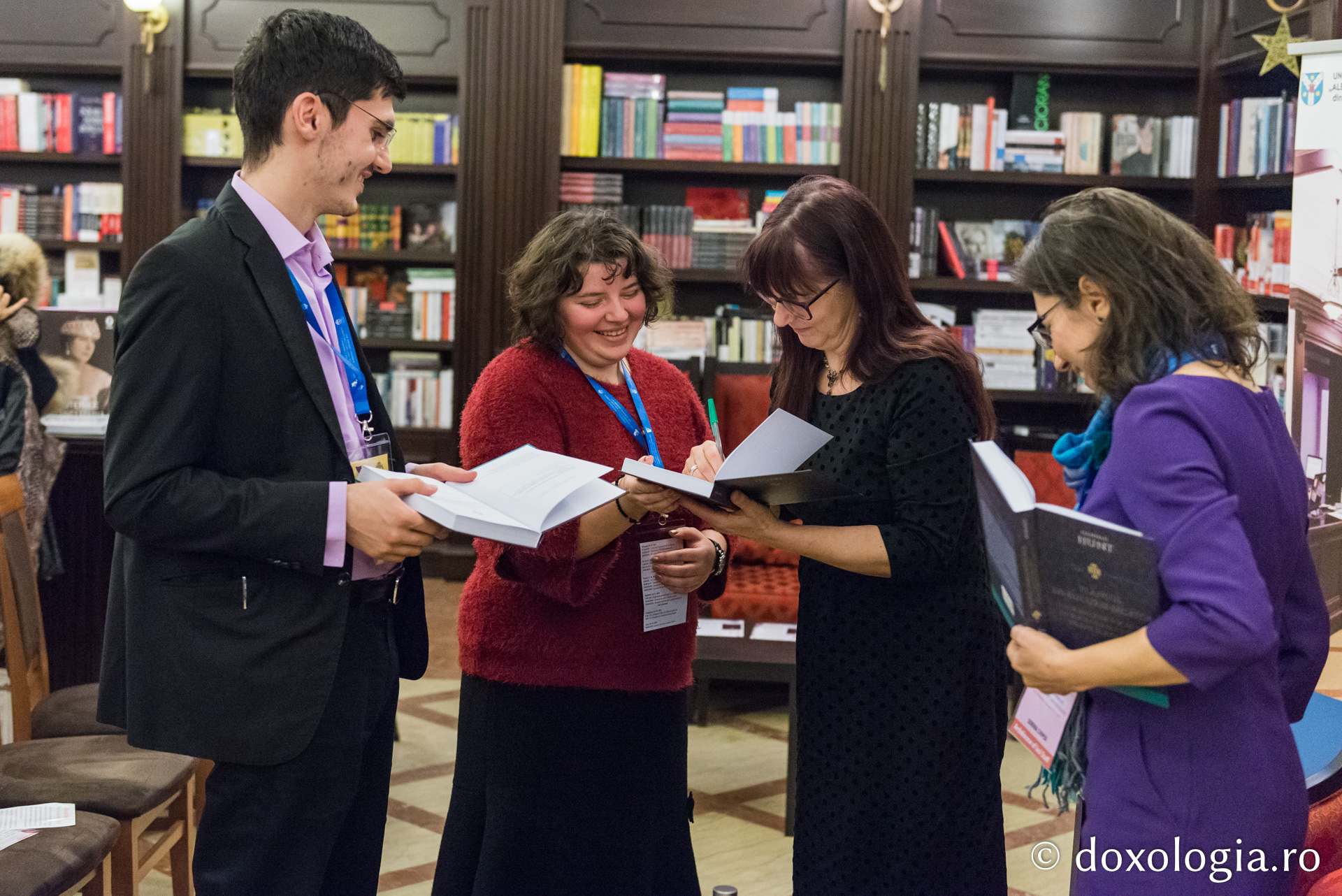 Conferința internațională IOTA de la Iași, la final: Liturghie arhierească la Catedrala Mitropolitană