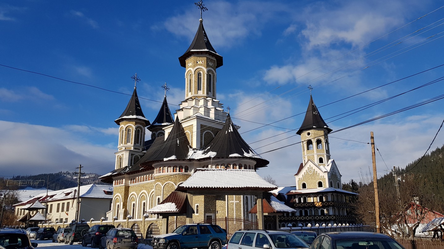 IPS Arhiepiscop Pimen, la Pojorâta: „Ce nu este făcut din îndemnul conștiinței este păcat”