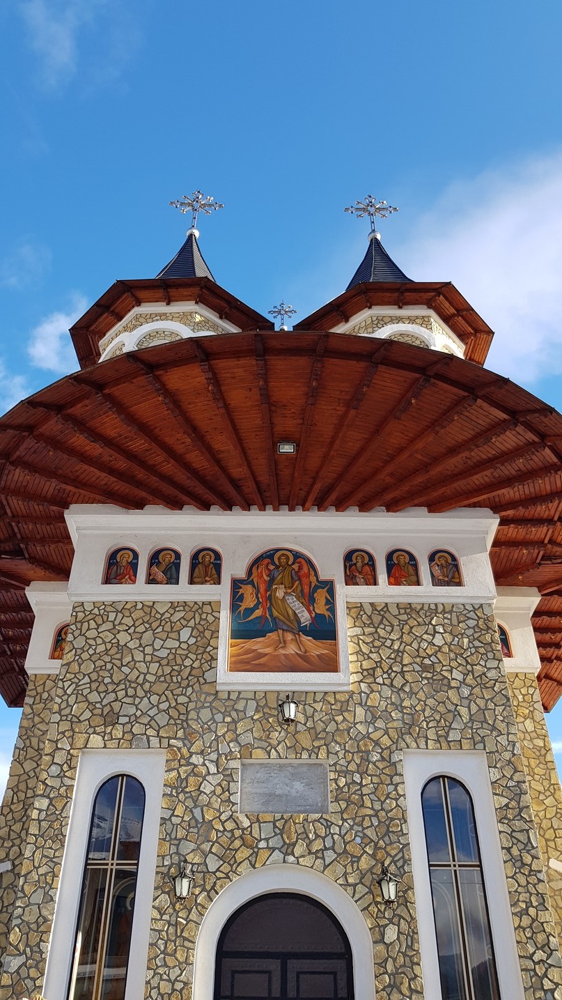 IPS Arhiepiscop Pimen, la Pojorâta: „Ce nu este făcut din îndemnul conștiinței este păcat”