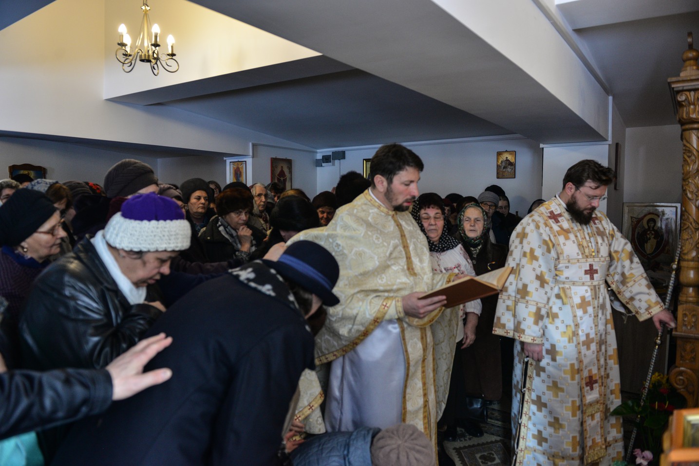 IPS Mitropolit Teofan, în Parohia Nicolina I: „Doamne, dă-mi putere să văd chipul frumos din fratele meu”