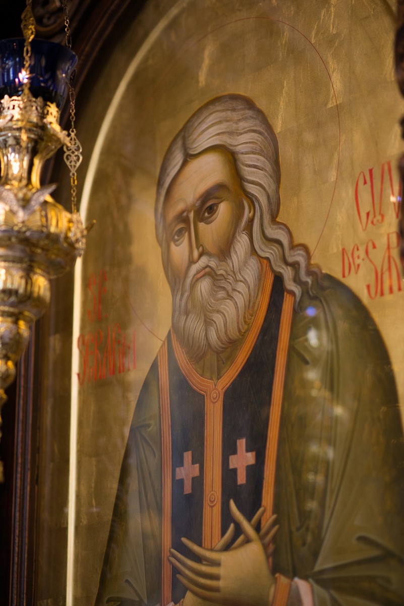 Sfântul Serafim de Sarov, sărbătorit la Mănăstirea Sihăstria Putnei: „Ce judeci la altul în aceea sigur vei cădea”